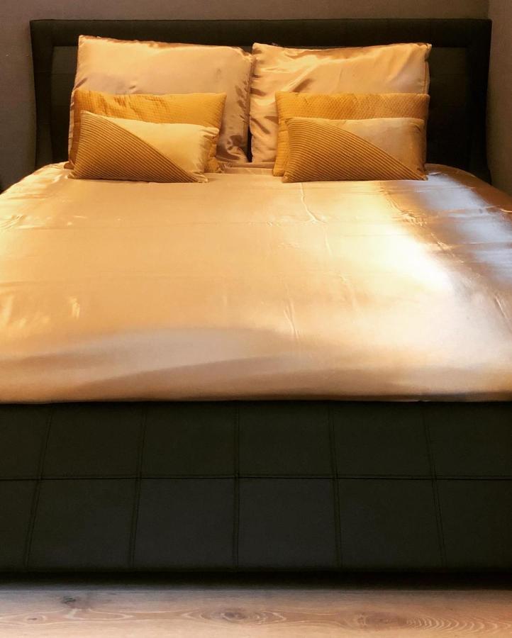 Casa Via Bed & Breakfast Geraardsbergen Bagian luar foto